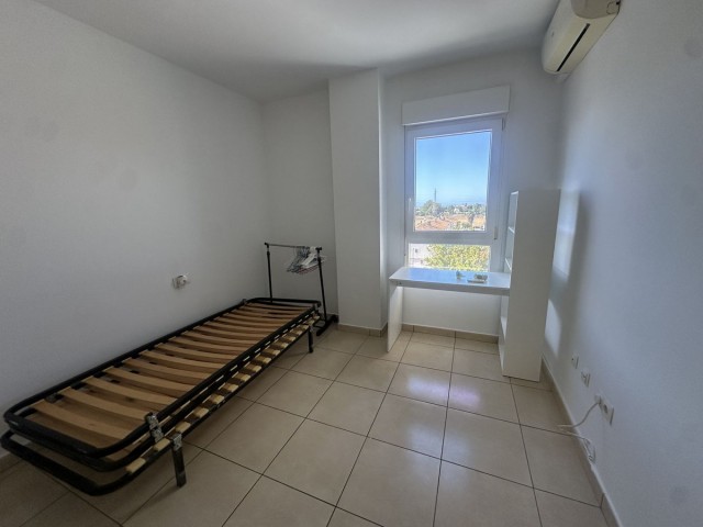 Apartamento con 3 Dormitorios  en Nueva Andalucía