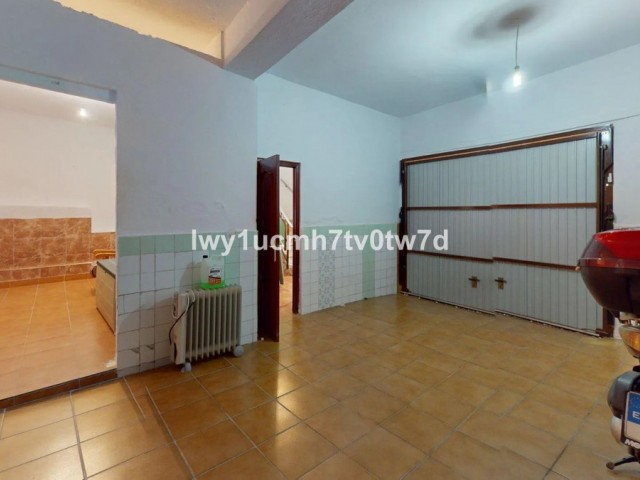 3 Bedrooms Townhouse in Ciudad Jardín