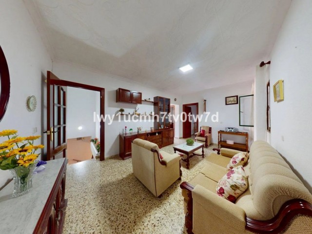 3 Bedrooms Townhouse in Ciudad Jardín