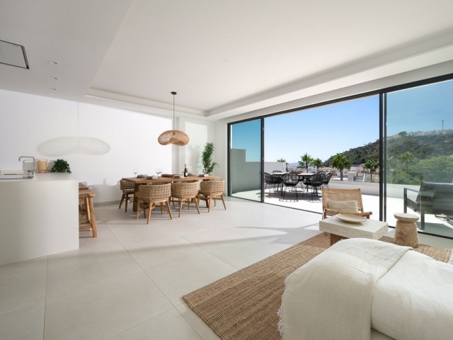Villa con 4 Dormitorios  en Benalmadena Pueblo