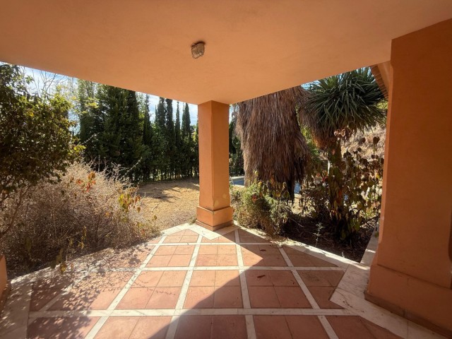 5 Bedrooms Townhouse in Nueva Andalucía