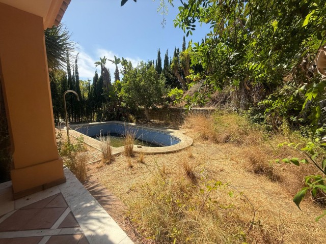 5 Bedrooms Townhouse in Nueva Andalucía