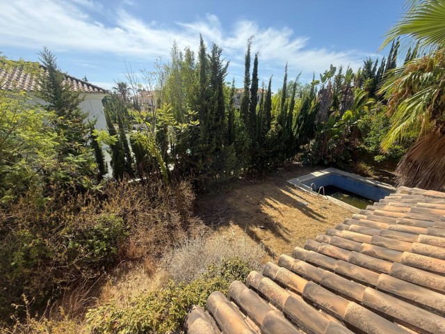 5 Bedrooms Townhouse in Nueva Andalucía