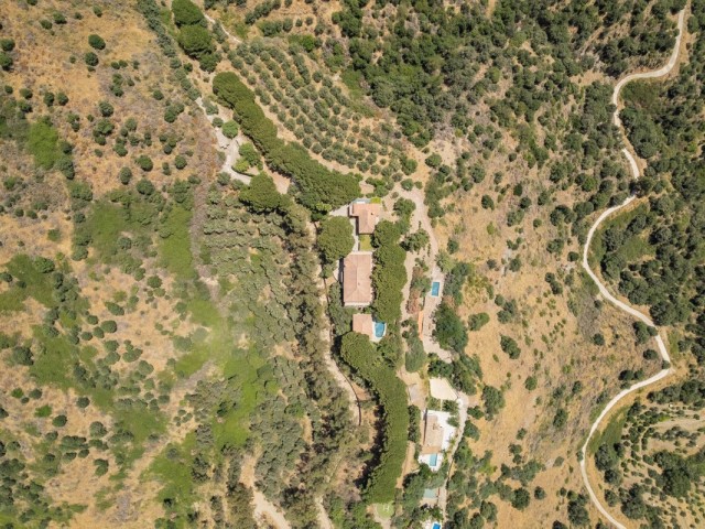 9 Bedrooms Villa in Ojén