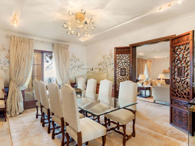 9 Bedrooms Villa in Ojén