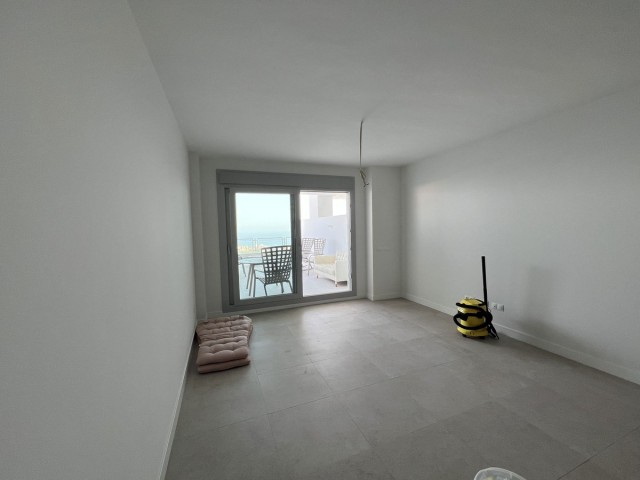 Apartamento con 2 Dormitorios  en Benalmadena Pueblo