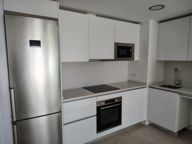 Apartamento con 2 Dormitorios  en Benalmadena Pueblo