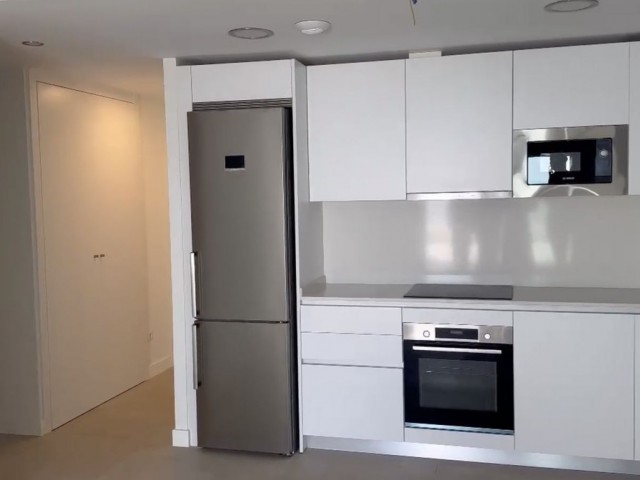 Apartamento con 2 Dormitorios  en Benalmadena Pueblo