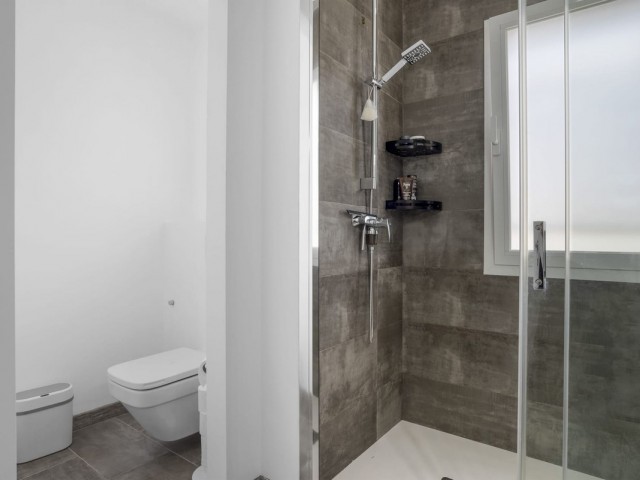 4 Slaapkamer Rijtjeshuis in Estepona