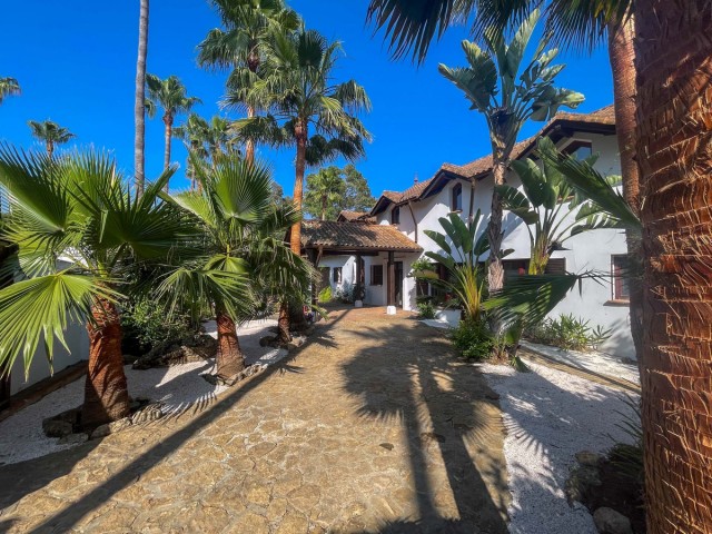 6 Soveroms Villa i Sotogrande