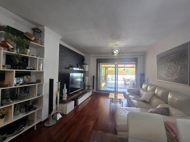 Apartamento con 2 Dormitorios  en El Pinillo