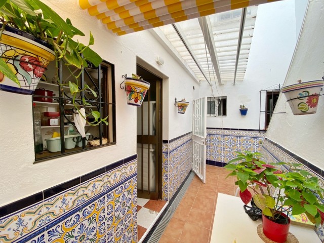 4 Bedrooms Townhouse in Marbella