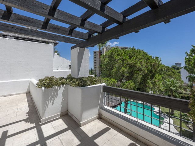 Ático, Rio Real, R5119780