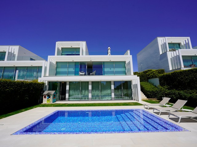 5 Bedrooms Villa in Sotogrande