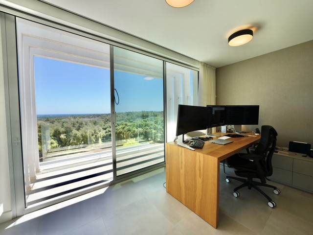 5 Bedrooms Villa in Sotogrande