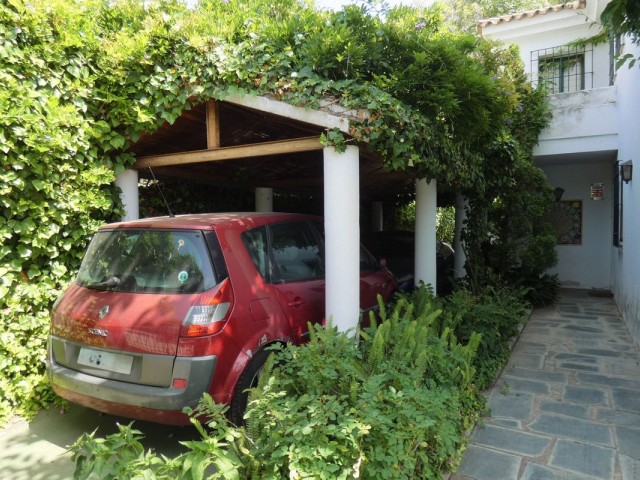 Villa con 5 Dormitorios  en Marbella