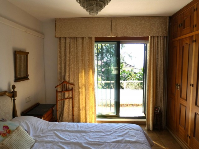 5 Bedrooms Villa in Marbella