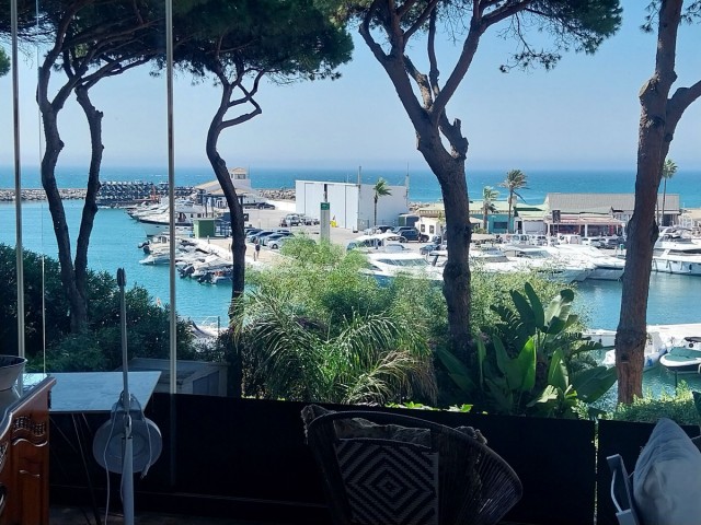 4 Slaapkamer Villa in Puerto de Cabopino