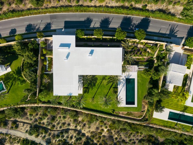 6 Bedrooms Villa in Casares