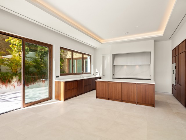 6 Bedrooms Villa in Casares