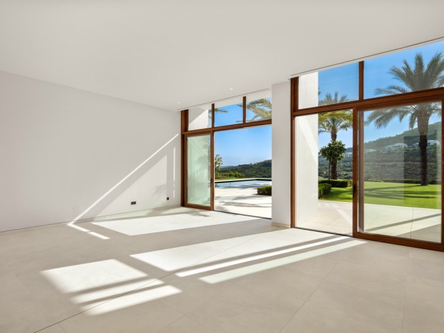 6 Bedrooms Villa in Casares