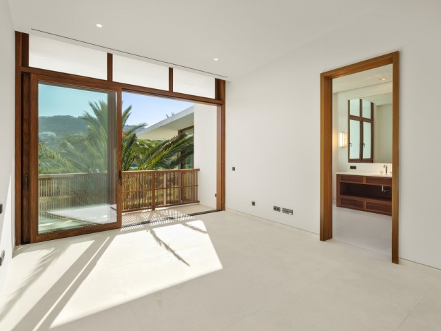 6 Bedrooms Villa in Casares