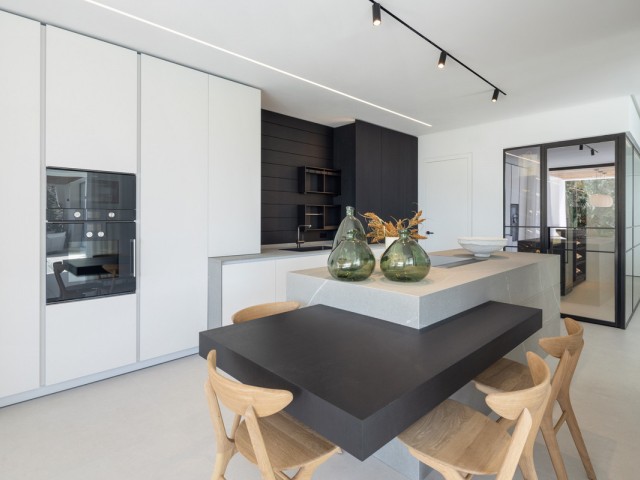 6 Makuuhuoneen Huvila Benahavís