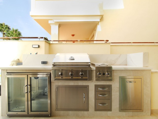 3 Bedrooms Apartment in Sierra Blanca
