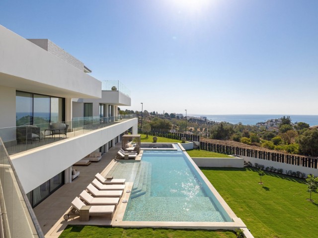 7 Bedrooms Villa in Benalmadena