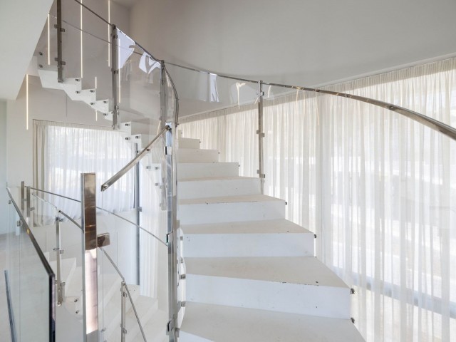 Villa avec 7 Chambres  à Benalmadena