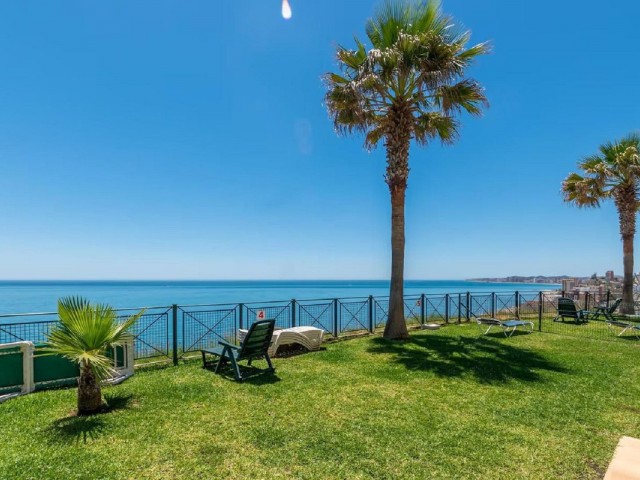 2 Slaapkamer Appartement in Carvajal