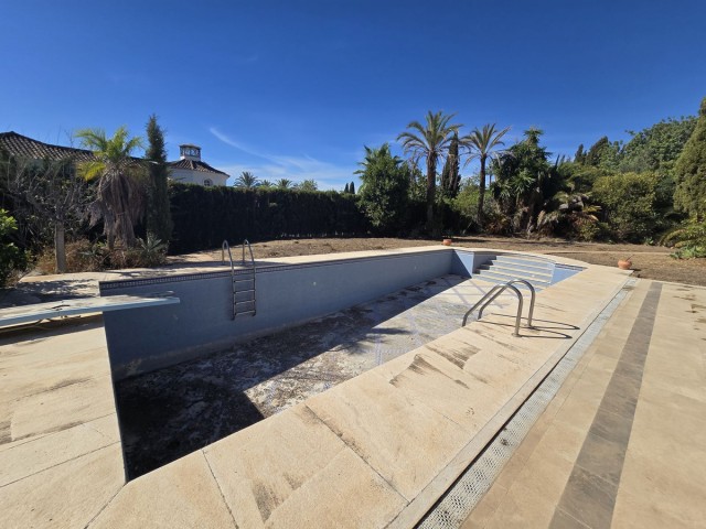 Villa con 6 Dormitorios  en Marbella