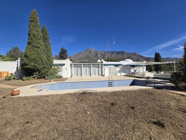 Villa con 6 Dormitorios  en Marbella