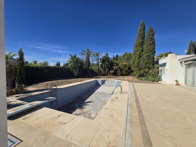 Villa con 6 Dormitorios  en Marbella