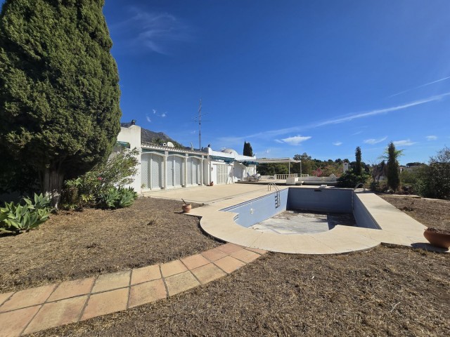 Villa con 6 Dormitorios  en Marbella
