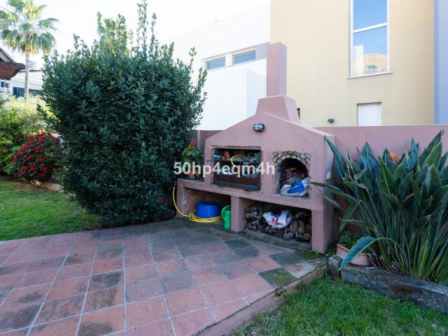 4 Schlafzimmer Villa in San Pedro de Alcántara