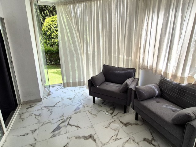 Appartement avec 3 Chambres  à Bahía de Marbella