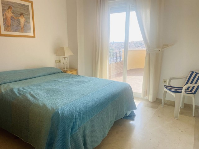 Apartamento con 5 Dormitorios  en Riviera del Sol