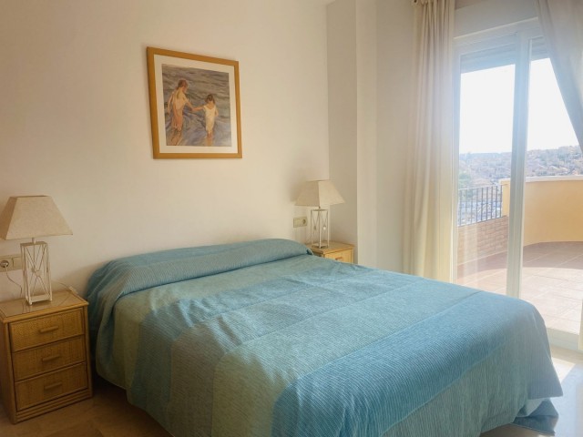 Apartamento con 5 Dormitorios  en Riviera del Sol
