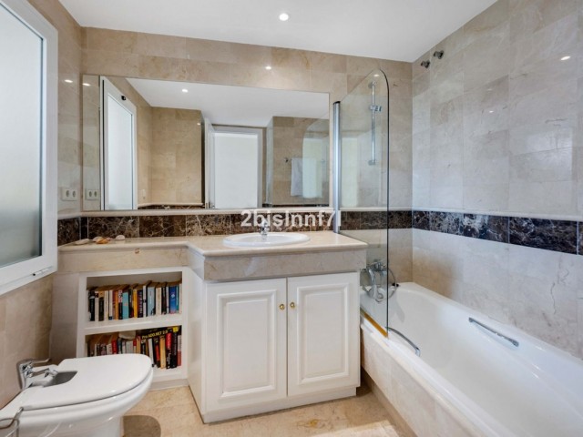 3 Schlafzimmer Apartment in Elviria