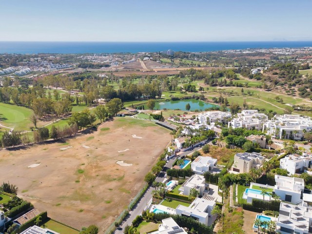 5 Bedrooms Villa in Benahavís
