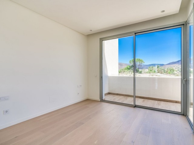 Penthouse avec 4 Chambres  à Benahavís