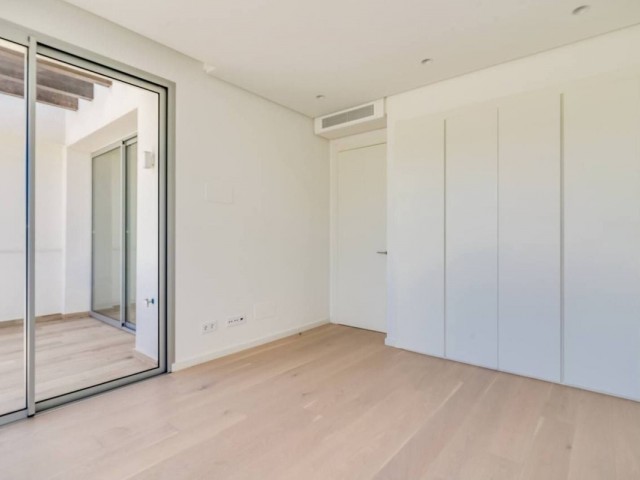 Penthouse avec 4 Chambres  à Benahavís