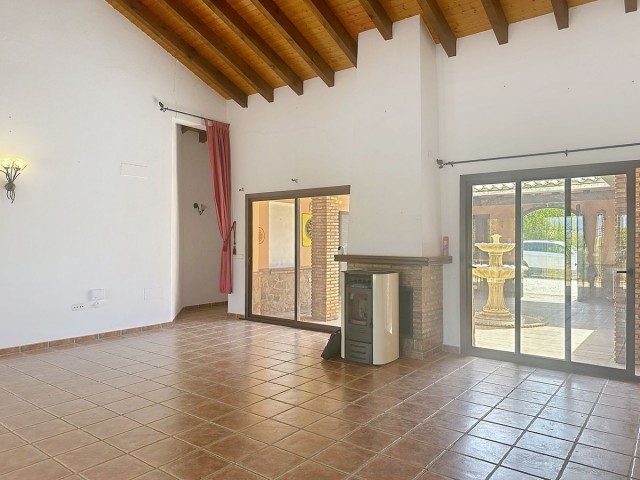Villa con 3 Dormitorios  en Alhaurín el Grande