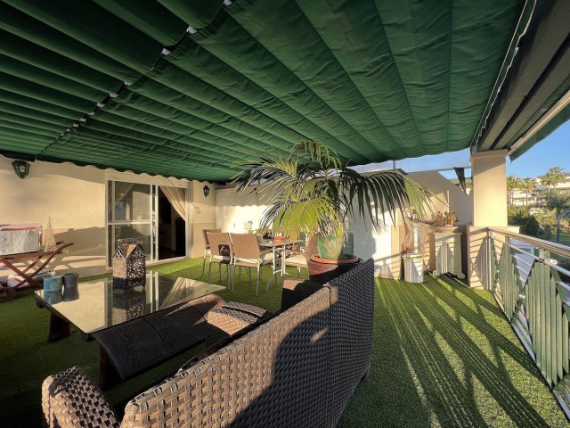 Apartamento con 3 Dormitorios  en Puerto Banús