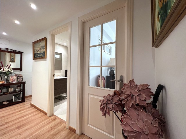 Apartamento con 3 Dormitorios  en Puerto Banús