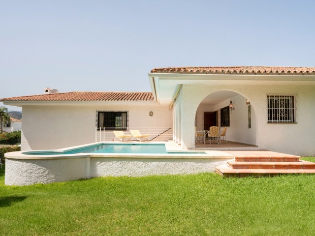 3 Bedrooms Villa in San Pedro de Alcántara