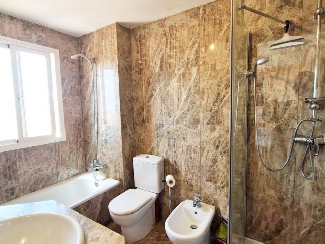 3 Slaapkamer Rijtjeshuis in Estepona