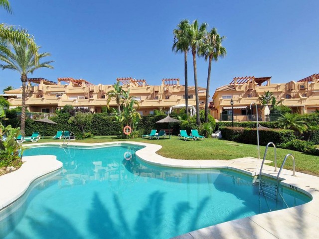 3 Slaapkamer Rijtjeshuis in Estepona
