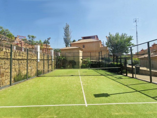 3 Slaapkamer Rijtjeshuis in Estepona